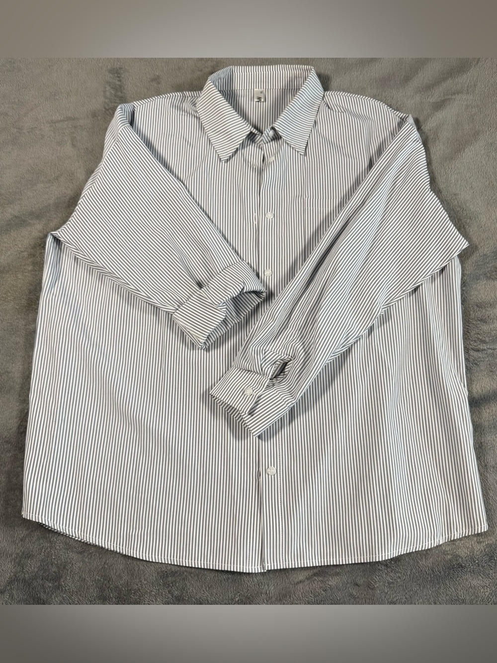 Women’s XL Gray White Pinstripe Button Down Shirt Oversized Blouse